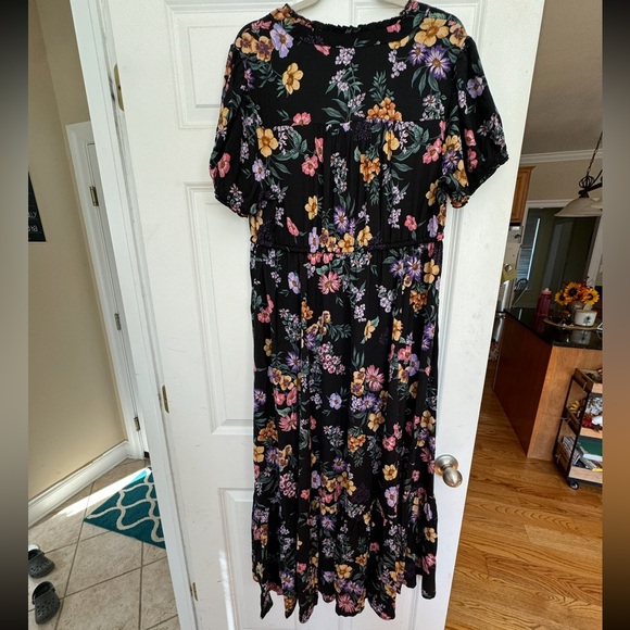 NWT Torrid Maxi Dress (1x) 14-16 - Picture 6 of 7